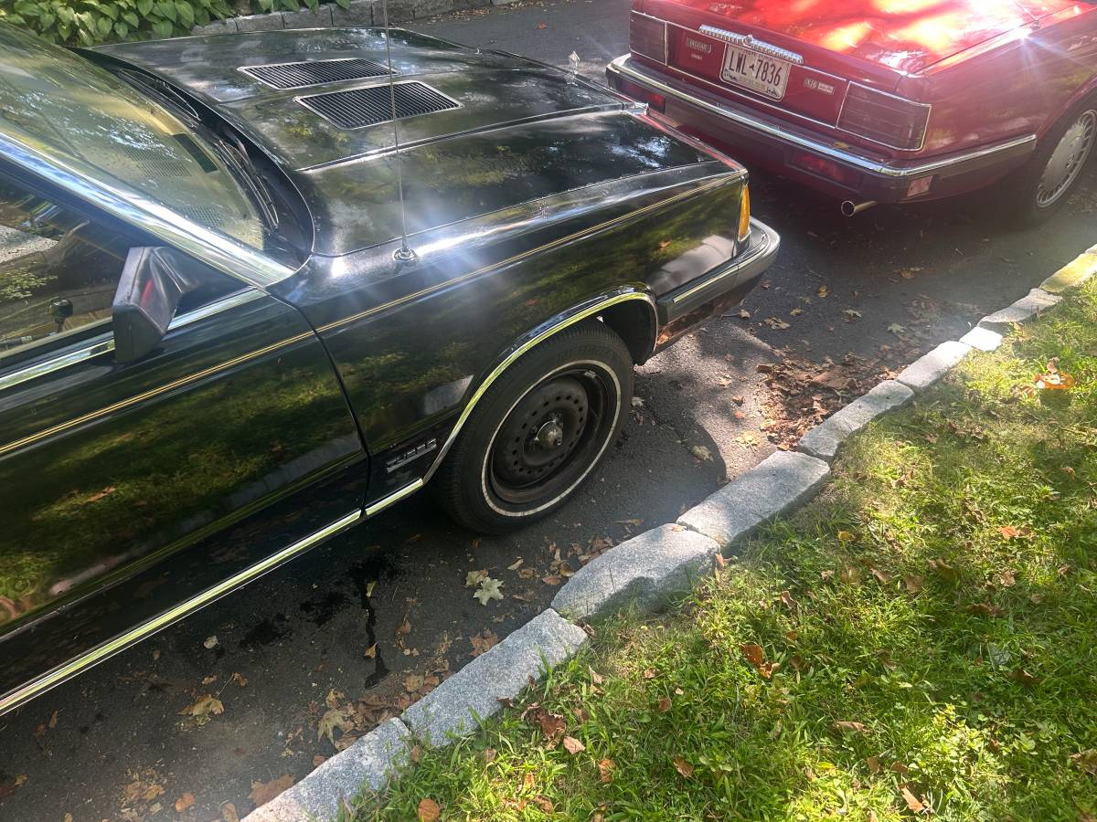 Chrysler-lebaron-1986-black-2