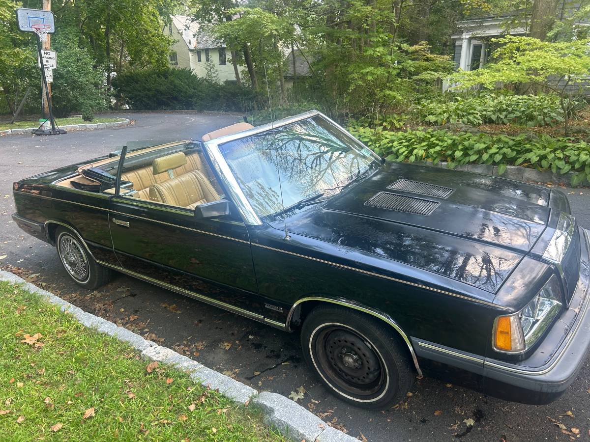 Chrysler-lebaron-1986-black-6