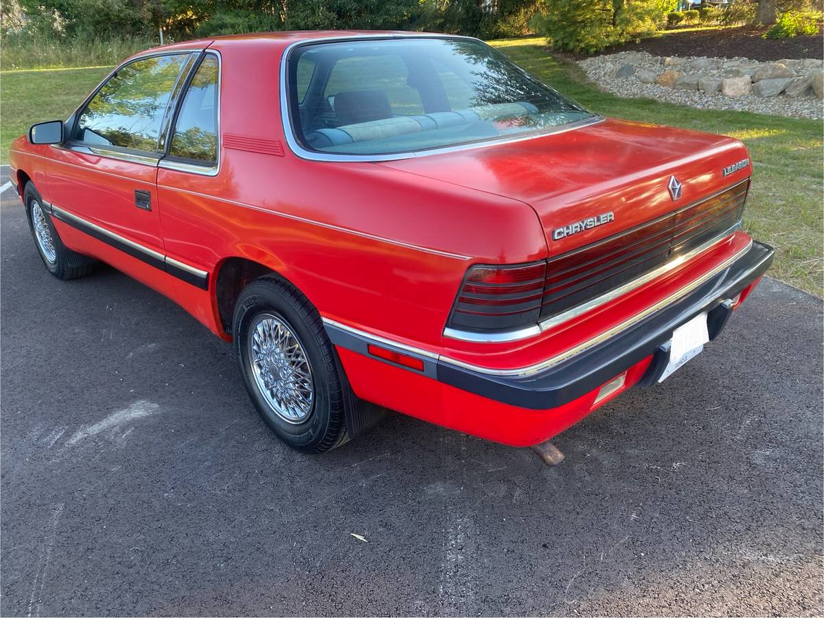 Chrysler-lebaron-1988-9