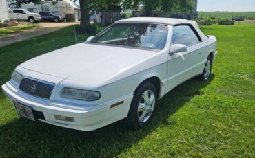 Chrysler-lebaron-1995-white