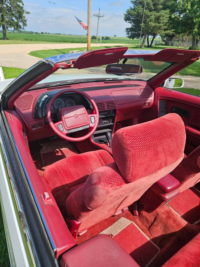 Chrysler-lebaron-1995-white-5