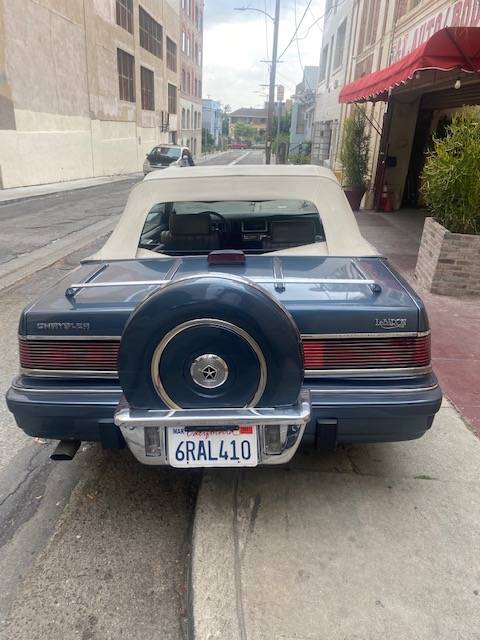 Chrysler-lebaron-convertible-1986-blue-4