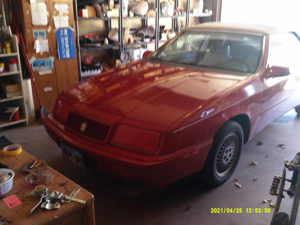 Chrysler-lebaron-convertible-1991-red-6