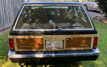Chrysler-lebaron-town-amp-country-1987-black-3