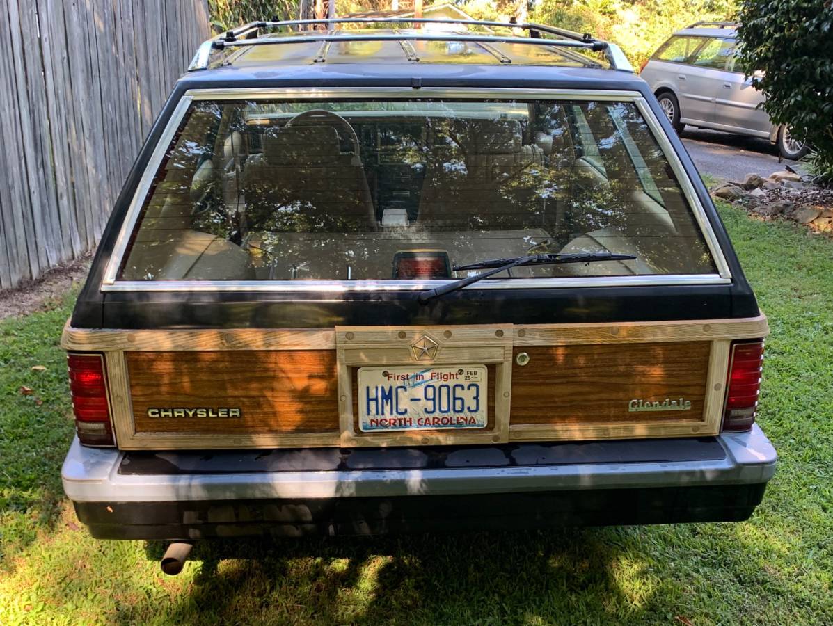 Chrysler-lebaron-town-amp-country-1987-black-3