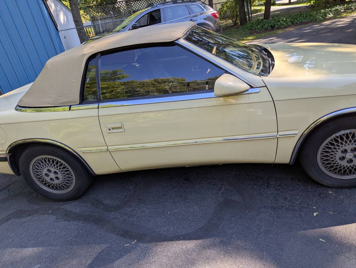 Chrysler-maserati-tc-1989-yellow-2