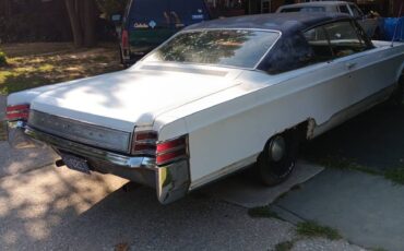 Chrysler-new-yorker-1967-2