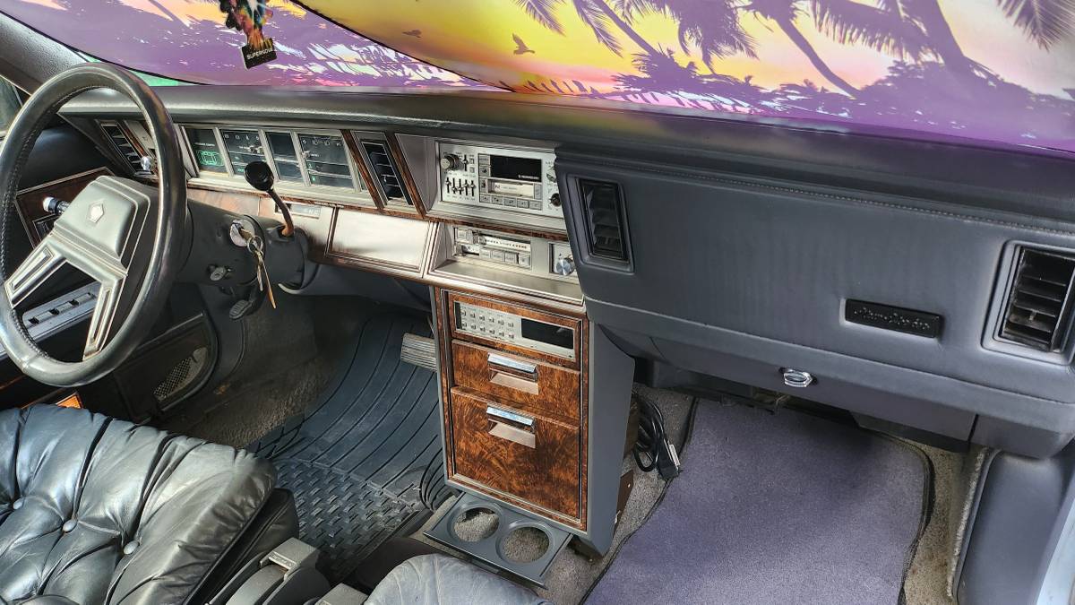 Chrysler-new-yorker-1985-11