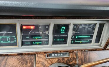 Chrysler-new-yorker-1985-13