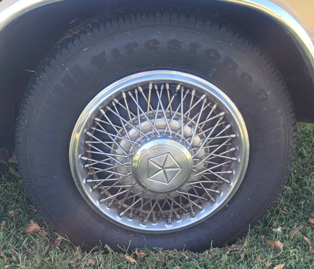 Chrysler-new-yorker-1985-16