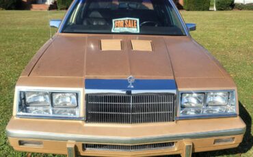 Chrysler-new-yorker-1985
