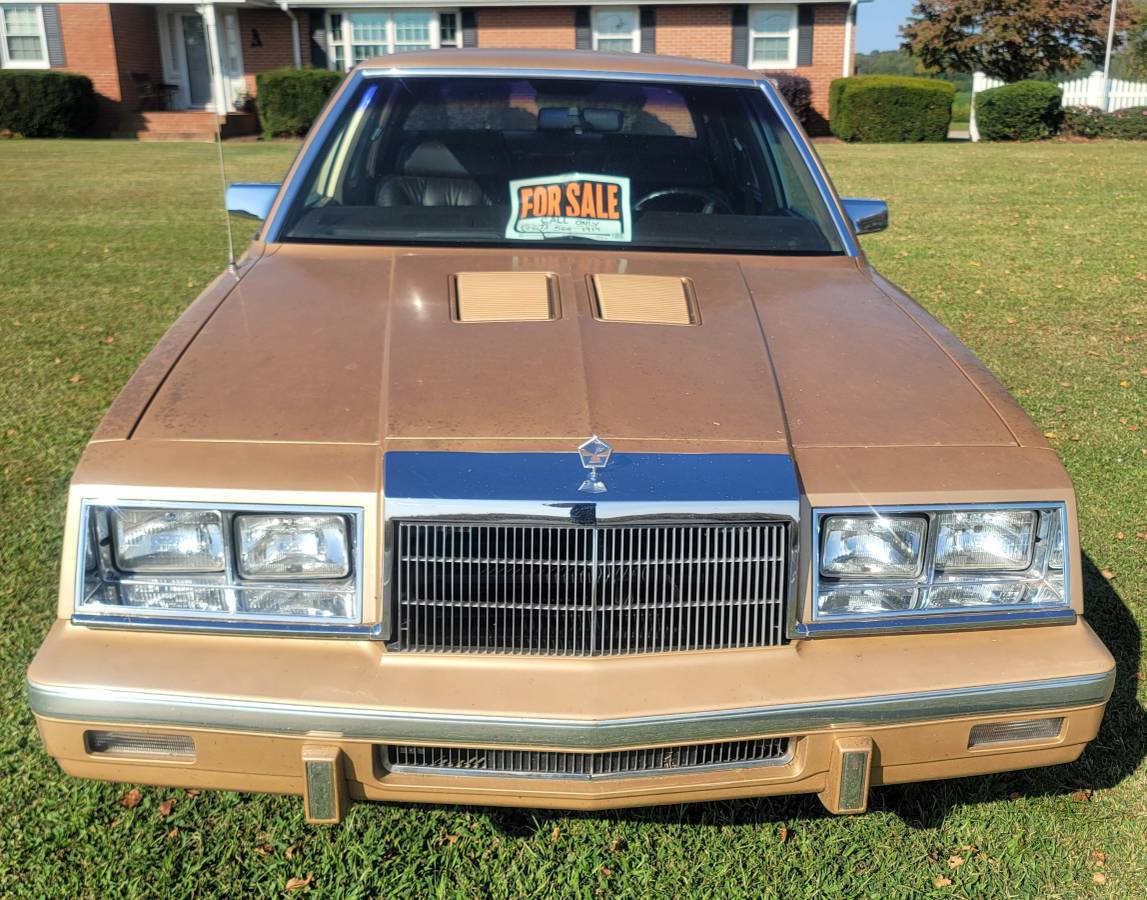 Chrysler-new-yorker-1985