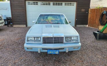Chrysler-new-yorker-1985