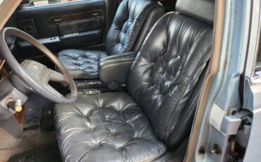 Chrysler-new-yorker-1985-5