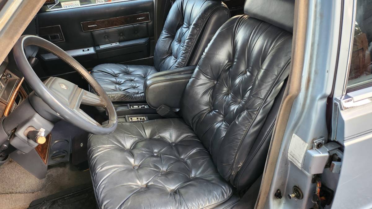 Chrysler-new-yorker-1985-5