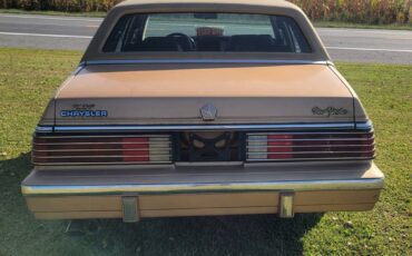 Chrysler-new-yorker-1985-7