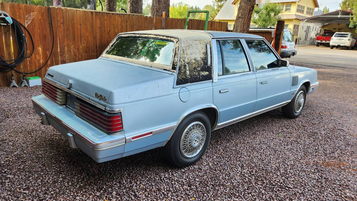Chrysler-new-yorker-1985-8