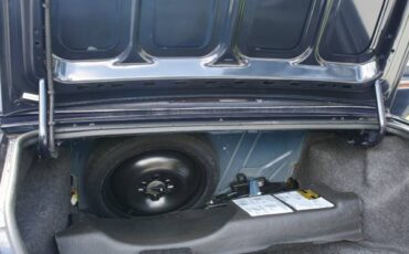 Chrysler-new-yorker-fifth-avenue-1993-blue-13