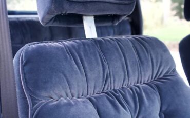 Chrysler-new-yorker-fifth-avenue-1993-blue-17