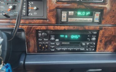 Chrysler-new-yorker-fifth-avenue-1993-blue-22