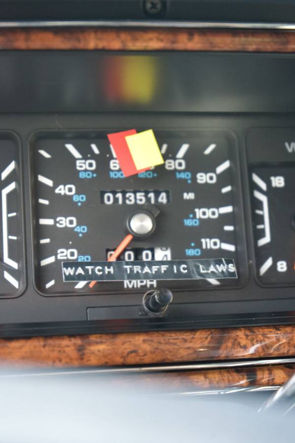 Chrysler-new-yorker-fifth-avenue-1993-blue-23
