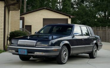 Chrysler-new-yorker-fifth-avenue-1993-blue