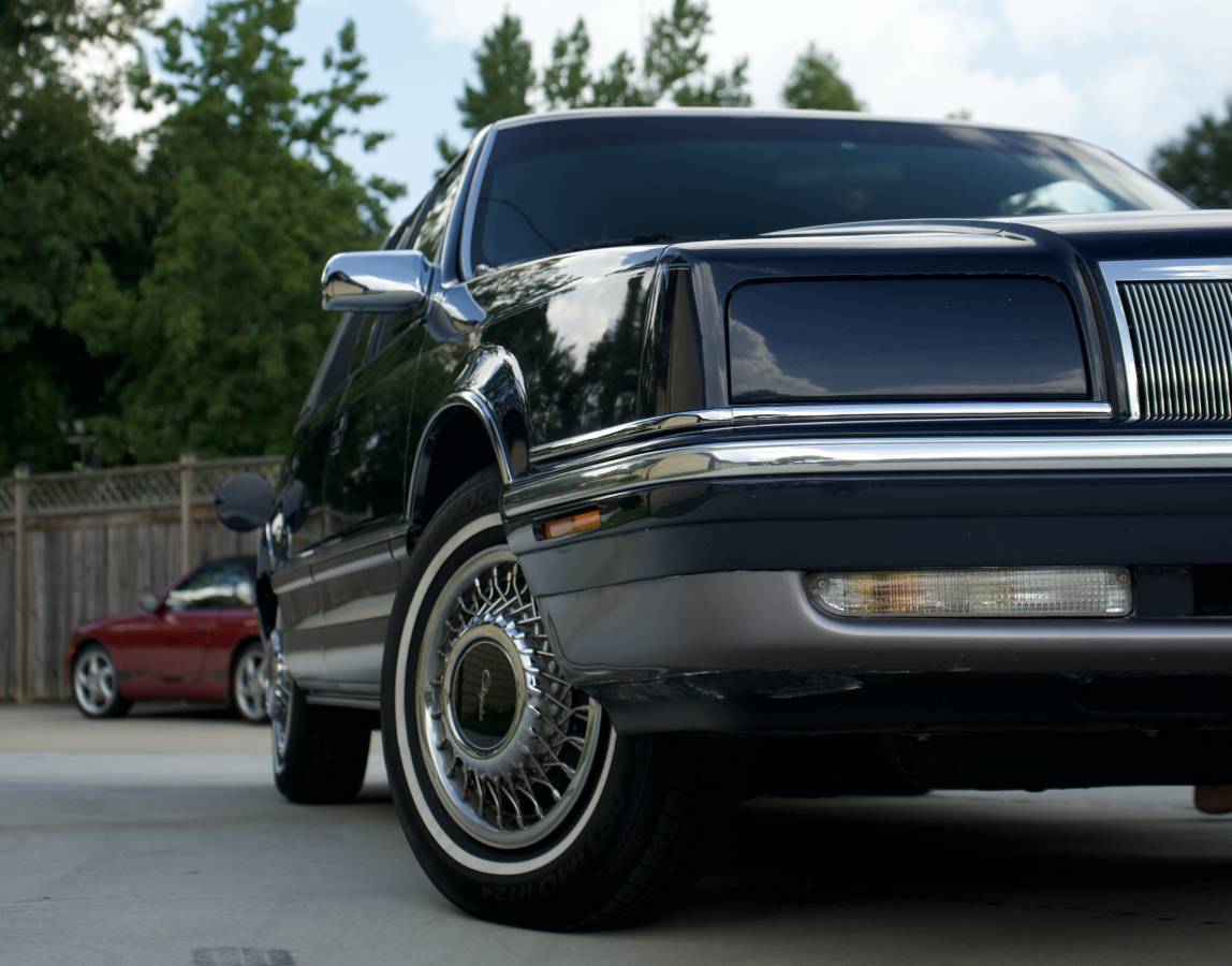 Chrysler-new-yorker-fifth-avenue-1993-blue-6