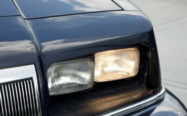 Chrysler-new-yorker-fifth-avenue-1993-blue-8