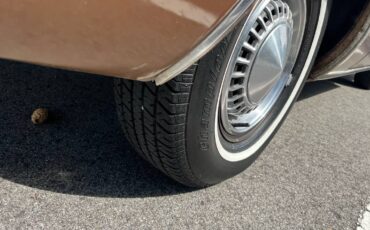 Chrysler-newport-1970-brown-11