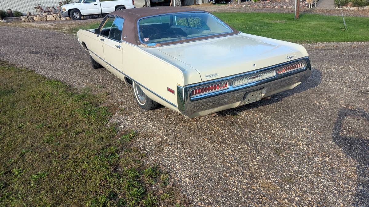 Chrysler-newport-1971