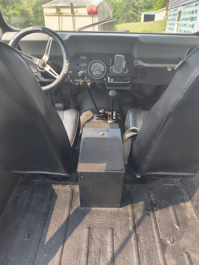 Cj5-jeep-1980-grey-2