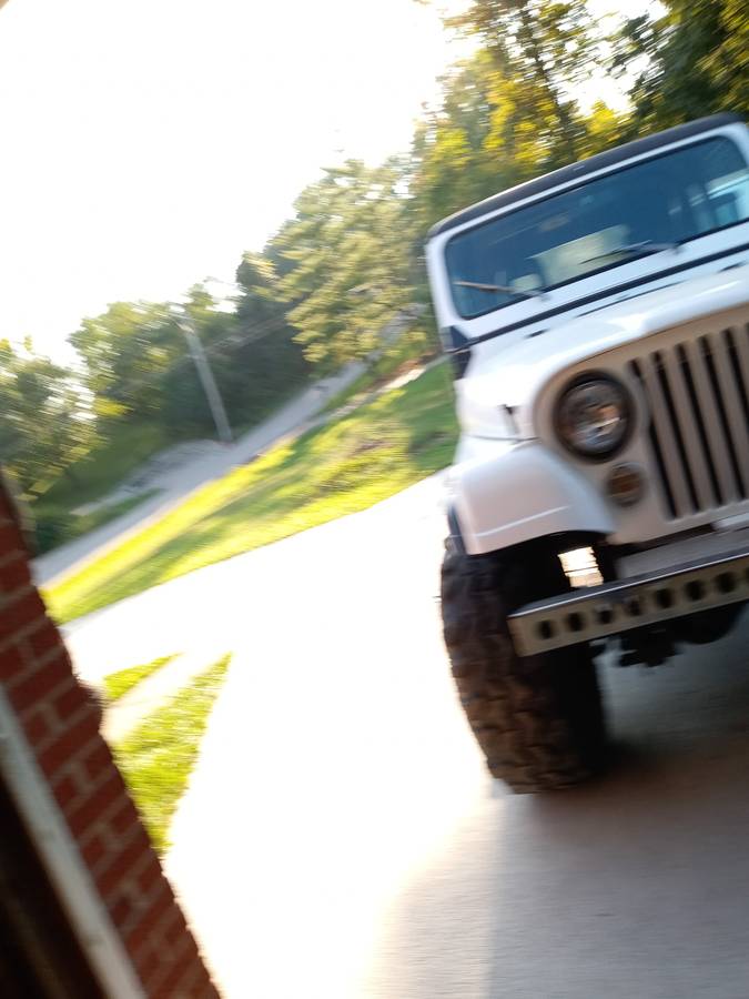Cj7-1980-white-10