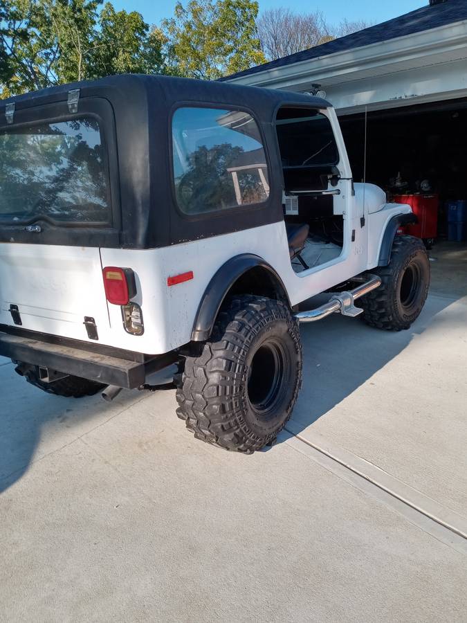 Cj7-1980-white-3