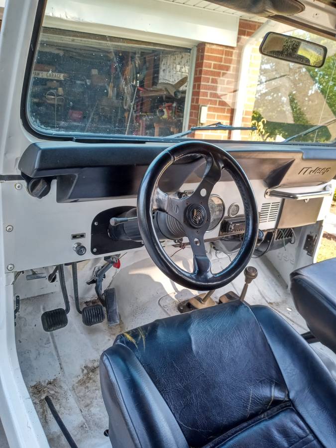 Cj7-1980-white-9