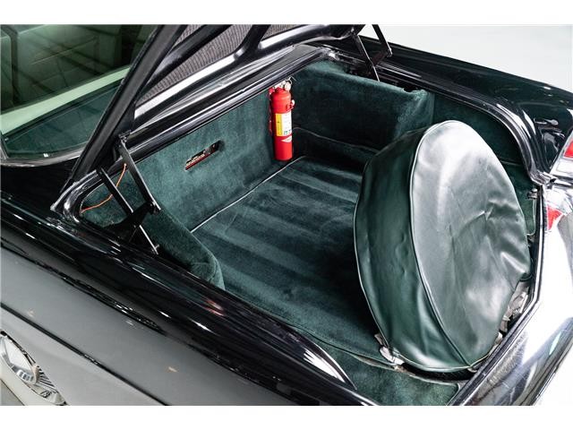 Continental-Mark-II-1956-Coupe-14