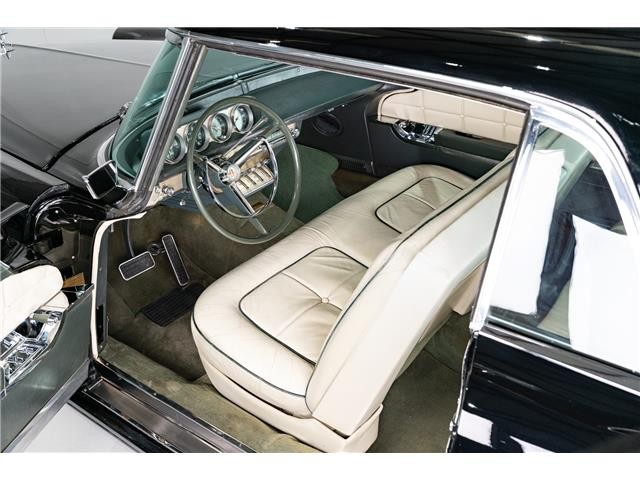 Continental-Mark-II-1956-Coupe-16