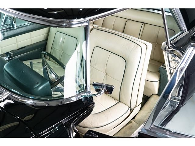 Continental-Mark-II-1956-Coupe-18
