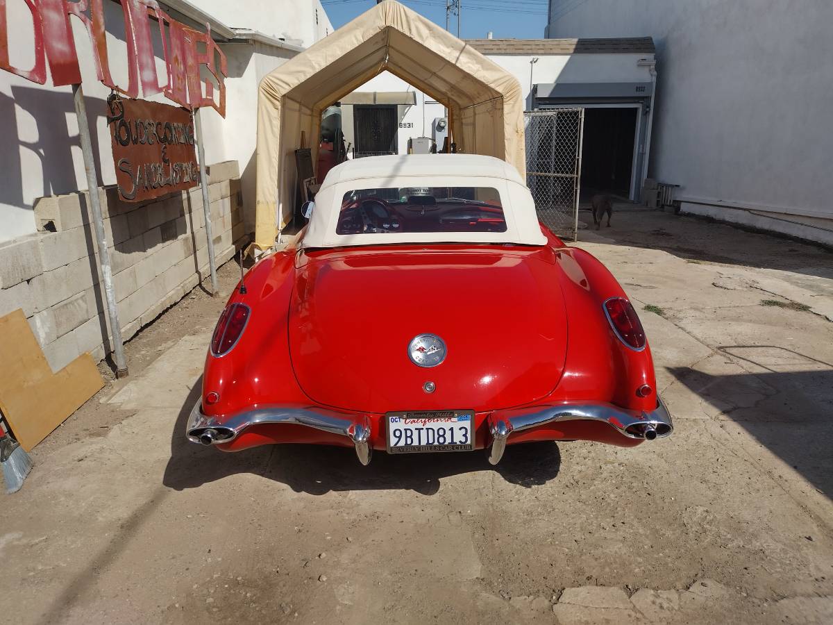Corvette-1960-red-4