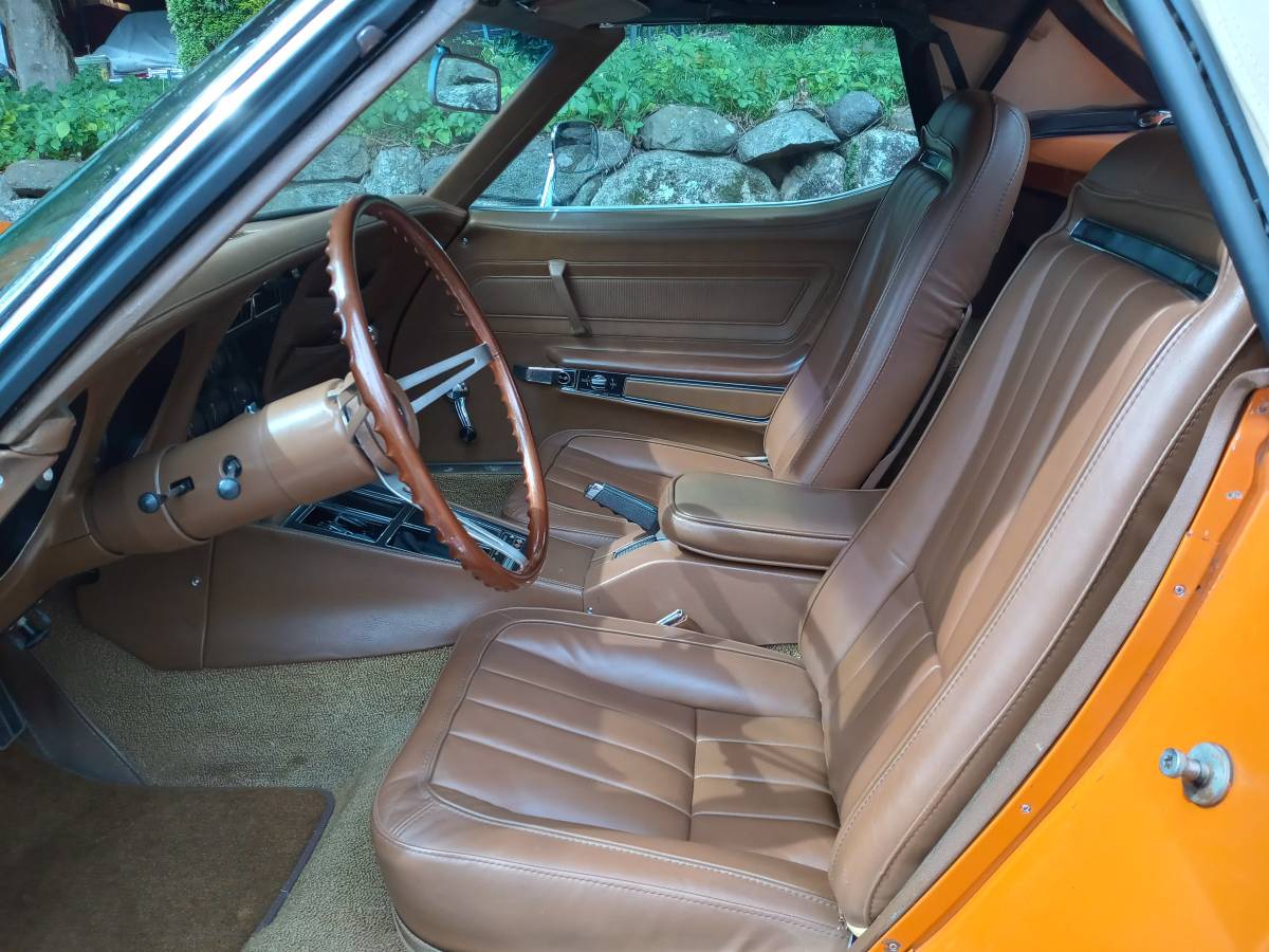 Corvette-1971-orange-8