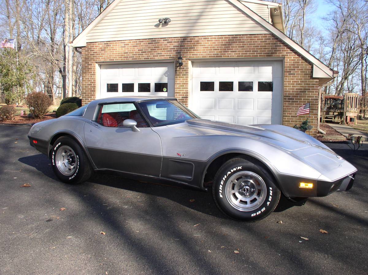 Corvette-1978-silver-2