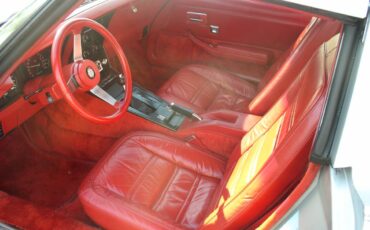 Corvette-1978-silver-3