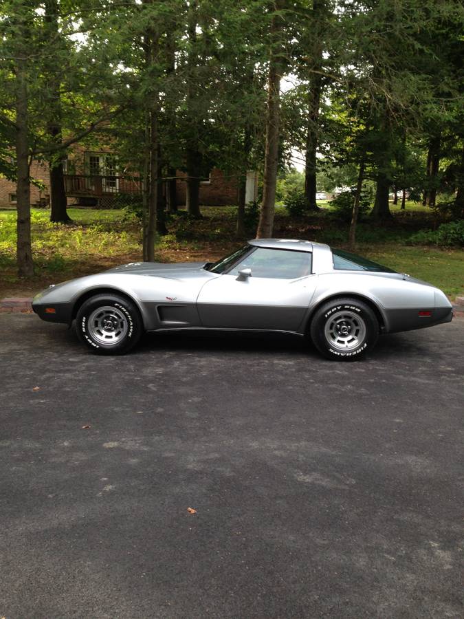 Corvette-1978-silver-8