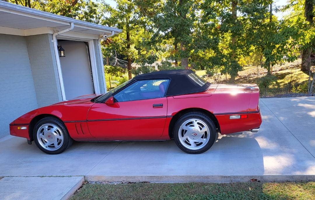 Corvette-1989-red-1