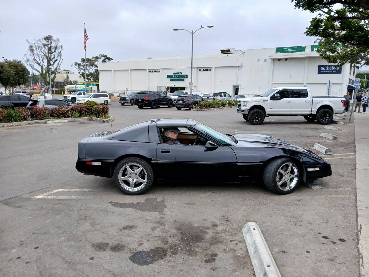 Corvette-c4-1988-black