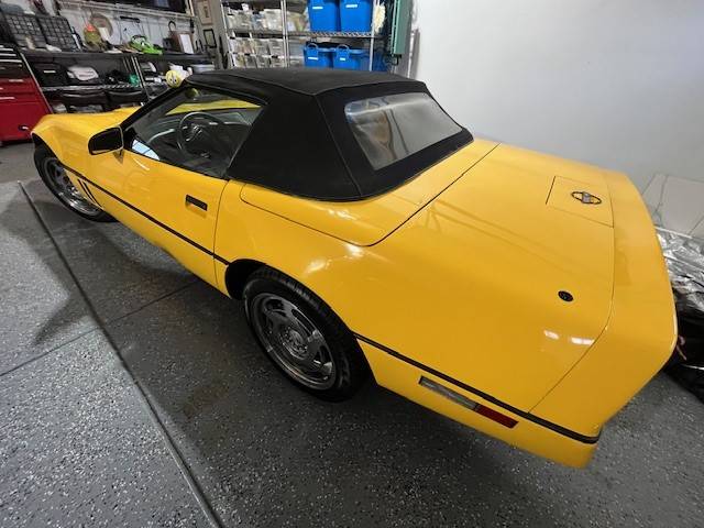 Corvette-convertible-1990-yellow-1