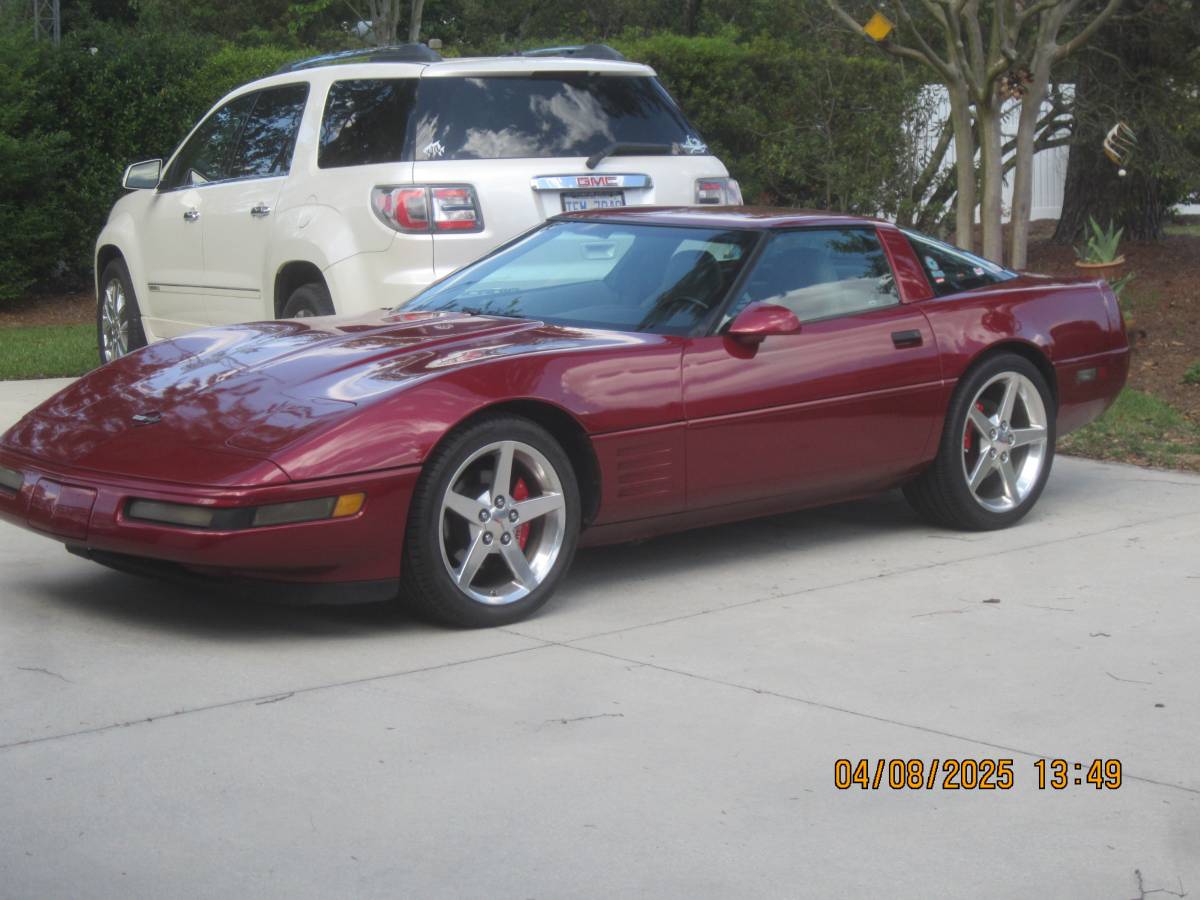 Corvette-coupe-1994-red-1