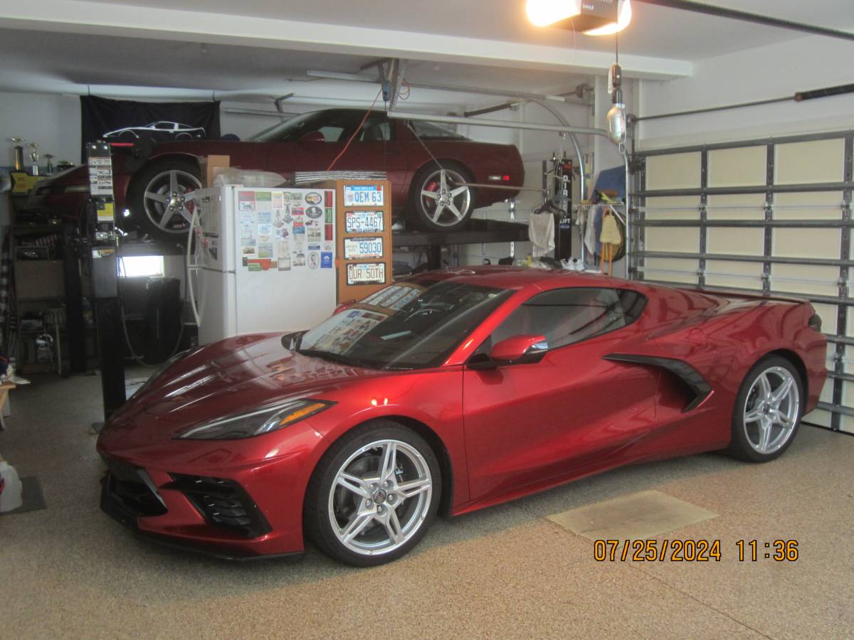Corvette-coupe-1994-red-23