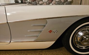 Corvette-fuellie-1960-white-2