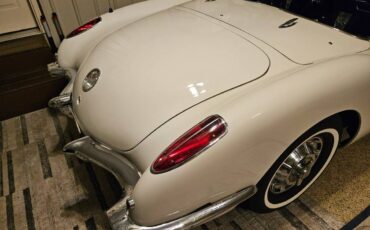 Corvette-fuellie-1960-white-5
