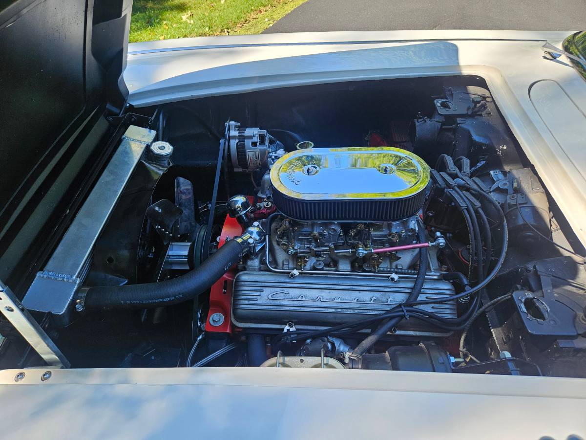 Corvette-fuellie-1960-white-6